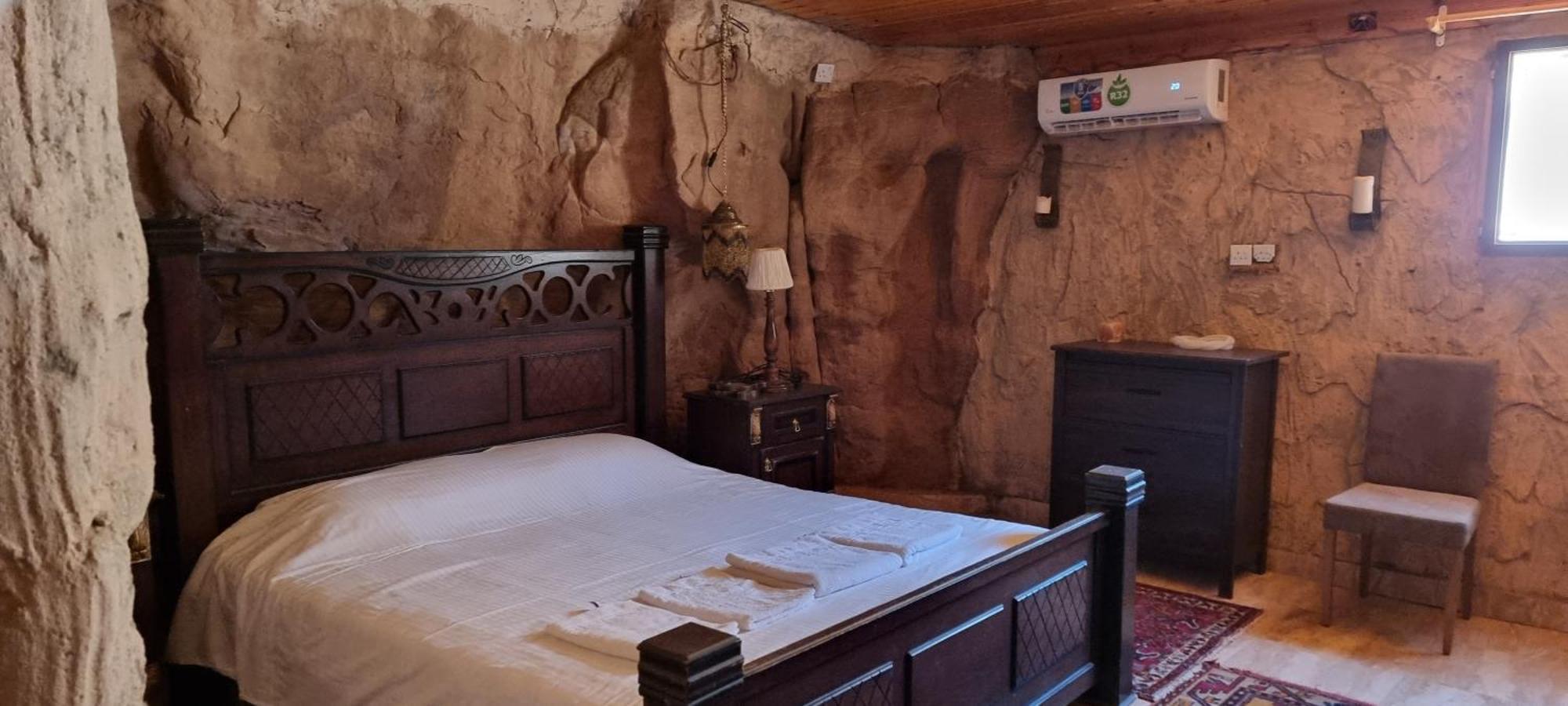 Obeid'S Bedouin Life Camp Hotel Wadi Rum Bagian luar foto