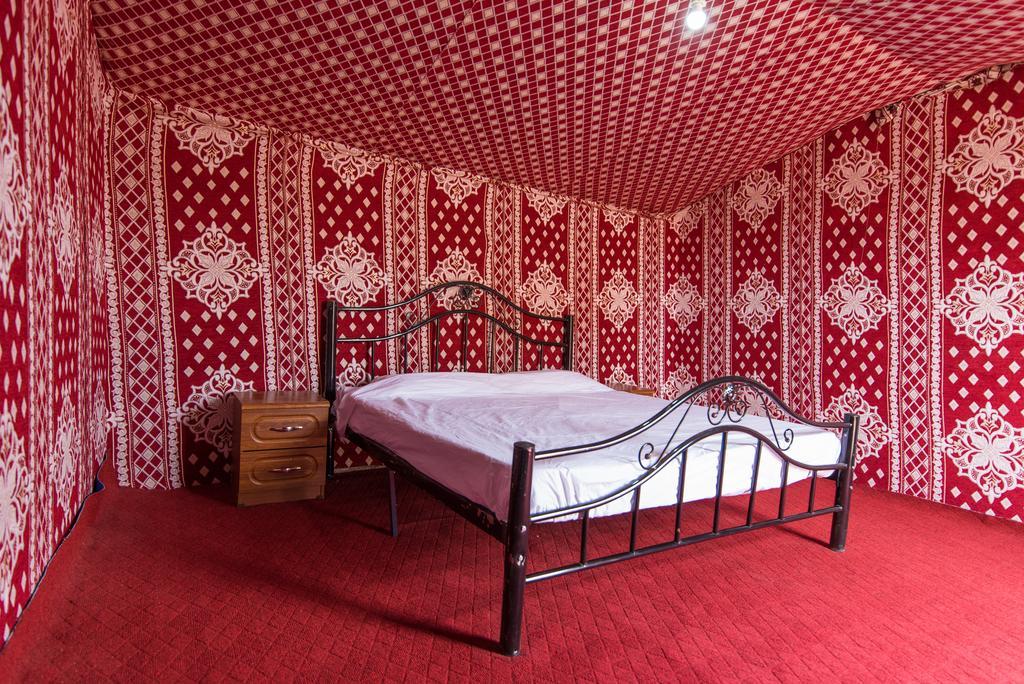 Obeid'S Bedouin Life Camp Hotel Wadi Rum Bagian luar foto