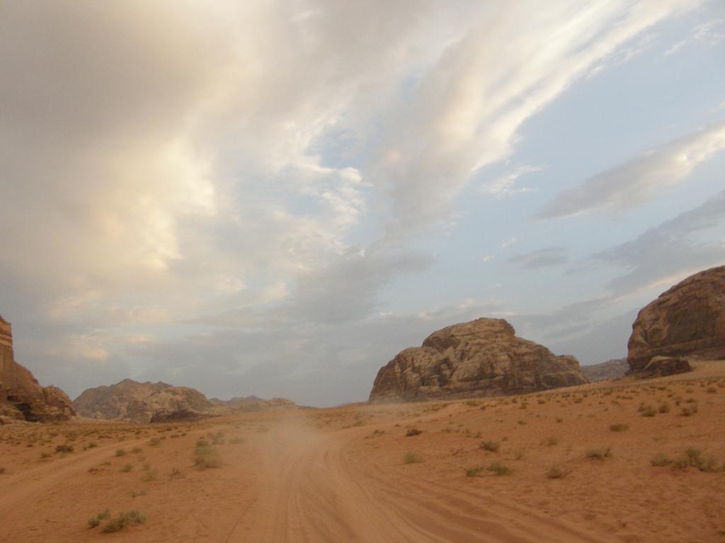 Obeid'S Bedouin Life Camp Hotel Wadi Rum Bagian luar foto