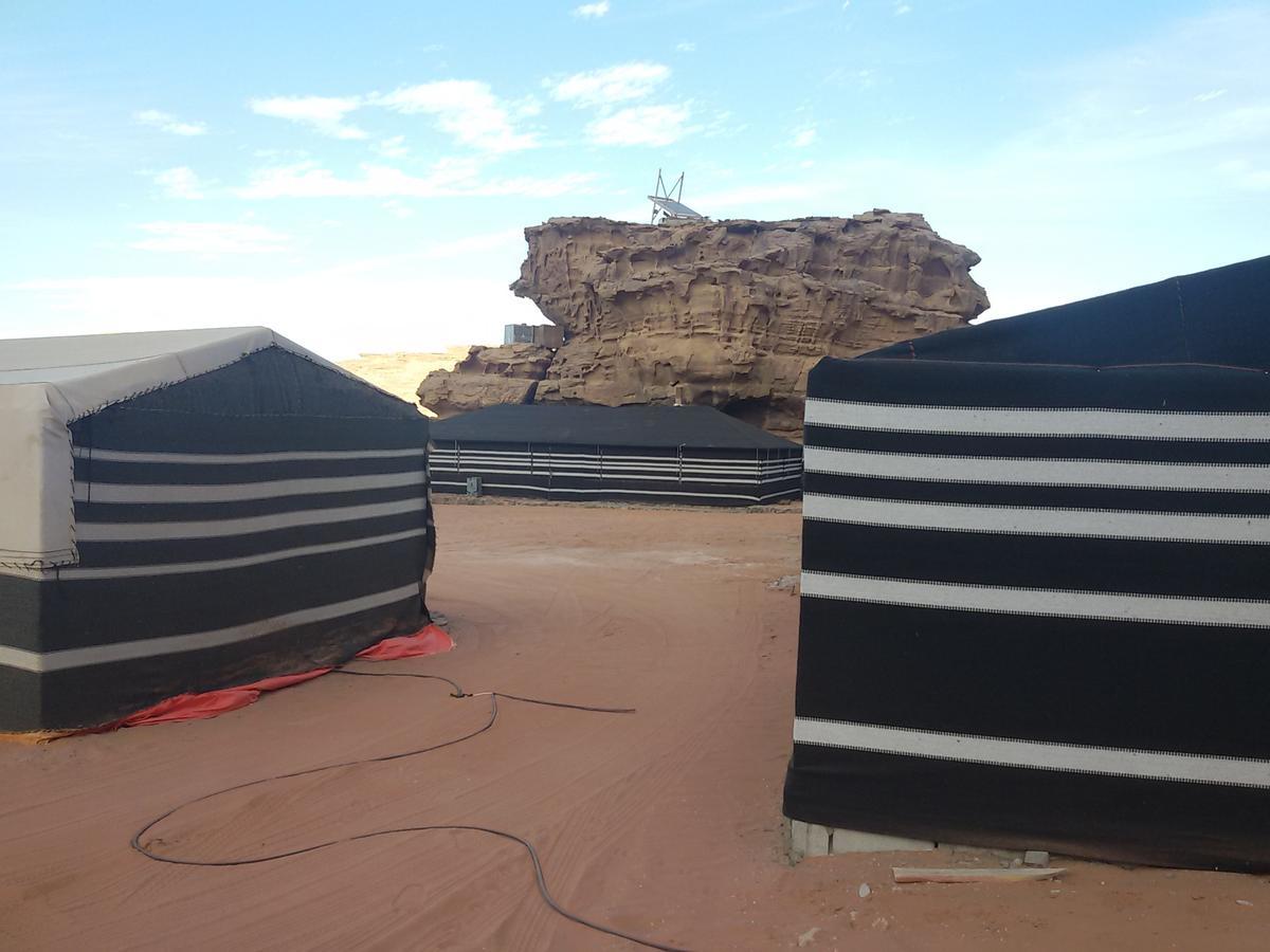 Obeid'S Bedouin Life Camp Hotel Wadi Rum Bagian luar foto