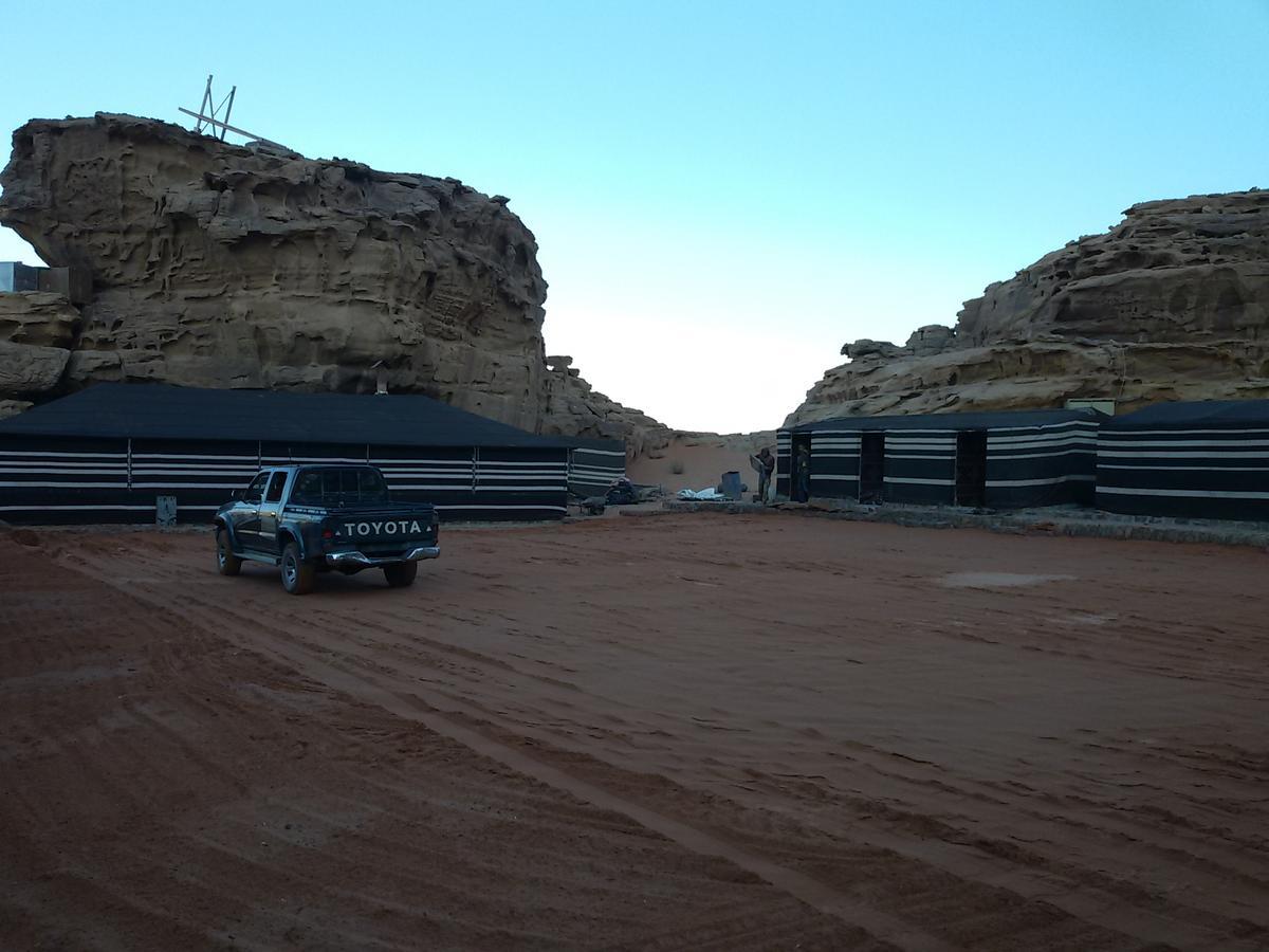 Obeid'S Bedouin Life Camp Hotel Wadi Rum Bagian luar foto