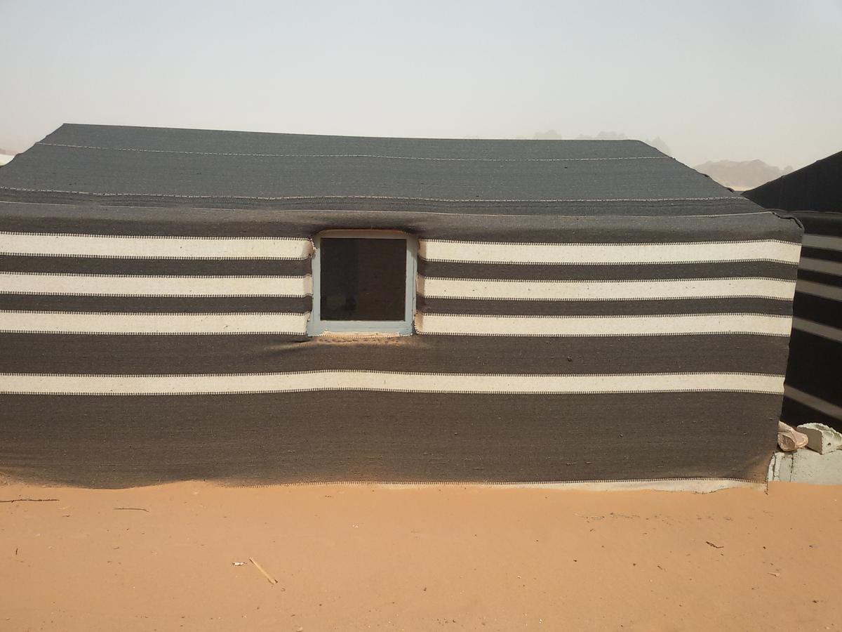 Obeid'S Bedouin Life Camp Hotel Wadi Rum Bagian luar foto