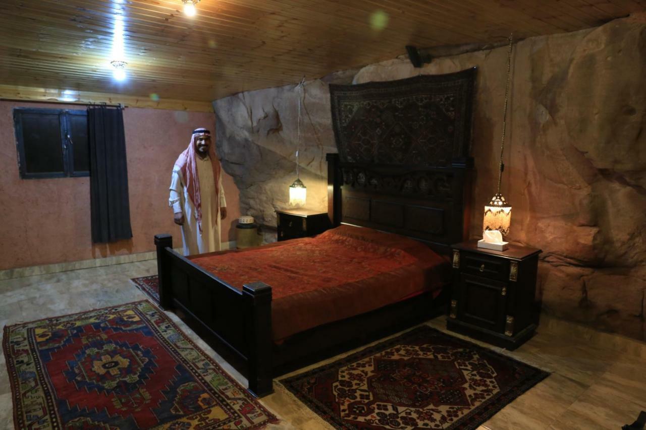 Obeid'S Bedouin Life Camp Hotel Wadi Rum Bagian luar foto