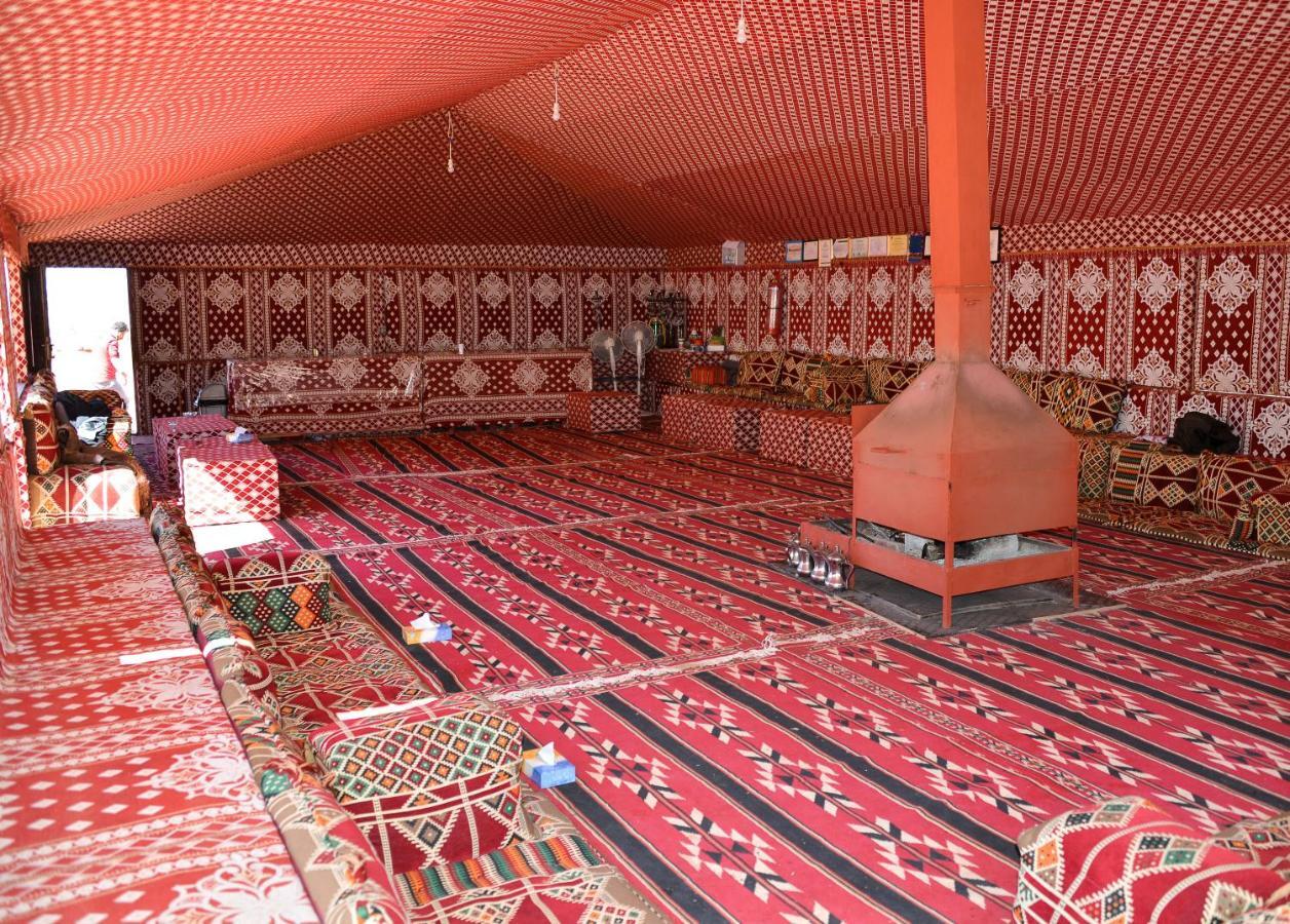 Obeid'S Bedouin Life Camp Hotel Wadi Rum Bagian luar foto